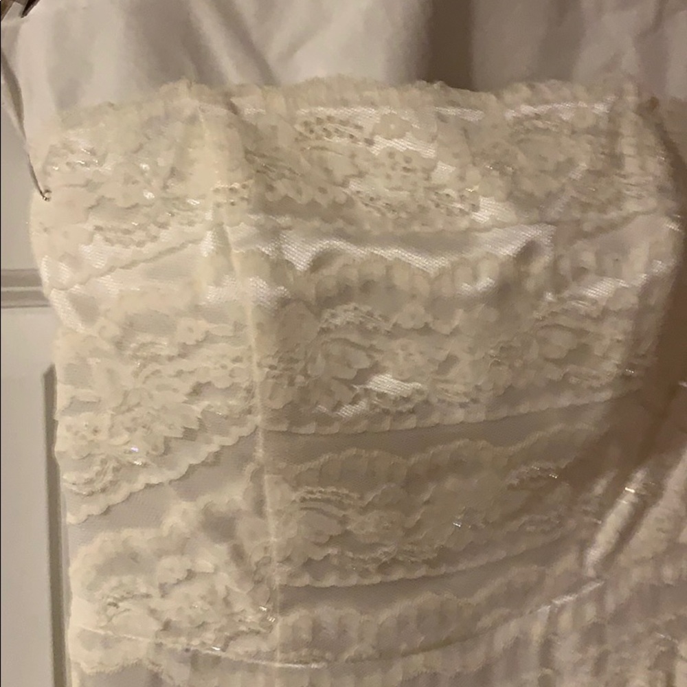 Wedding Dress with beaded vail!